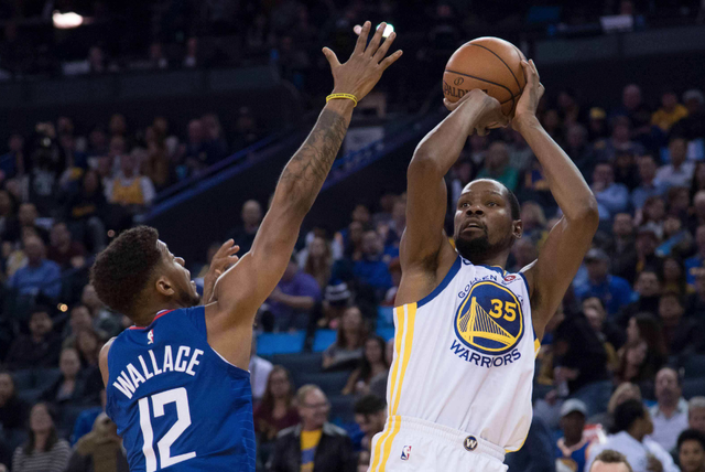 足球环境中 足球环境中