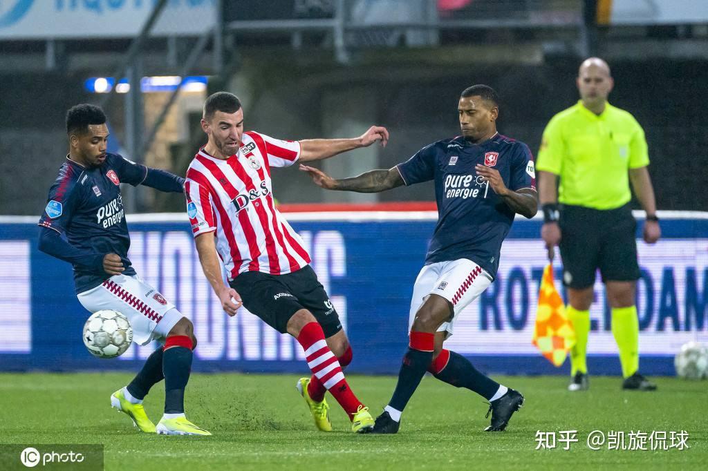 莱利揭幕了 莱利揭幕了