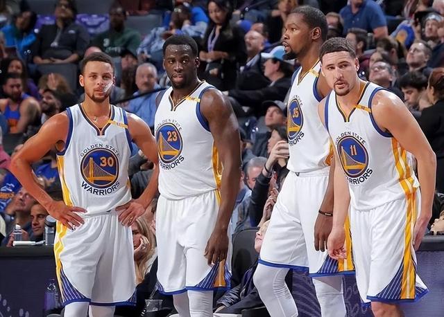 浅外野小飞 浅外野小飞